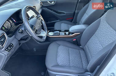 Хетчбек Hyundai Ioniq 2019 в 