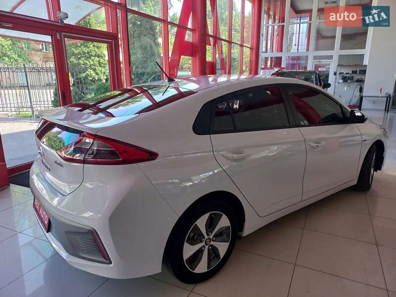 Хетчбек Hyundai Ioniq 2017 в Одесі