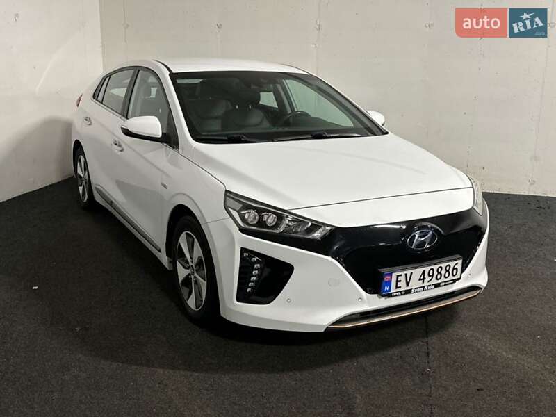 Хетчбек Hyundai Ioniq 2017 в Вінниці