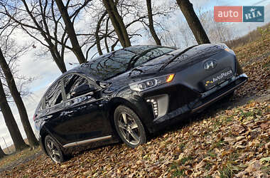 Хэтчбек Hyundai Ioniq 2017 в 