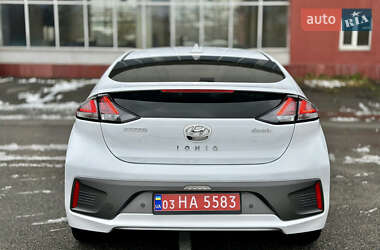 Лифтбек Hyundai Ioniq 2020 в 