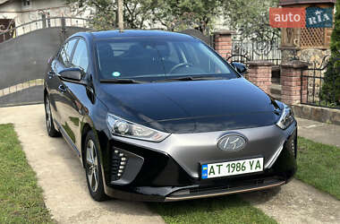 Хэтчбек Hyundai Ioniq 2018 в 