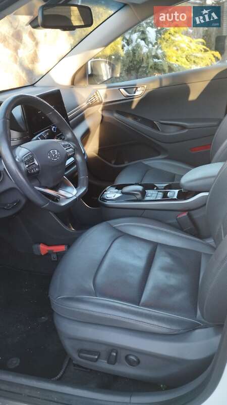 Ліфтбек Hyundai Ioniq 2019 в Житомирі