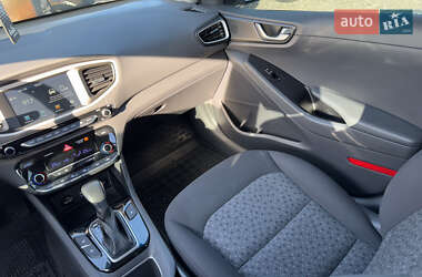 Лифтбек Hyundai Ioniq 2019 в 