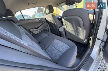 Лифтбек Hyundai Ioniq 2019 в 