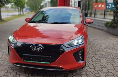 Хэтчбек Hyundai Ioniq 2018 в Киеве