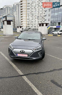 Лифтбек Hyundai Ioniq 2020 в 