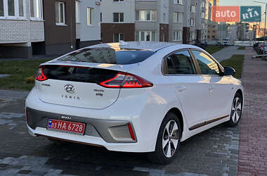 Хэтчбек Hyundai Ioniq 2017 в Виннице