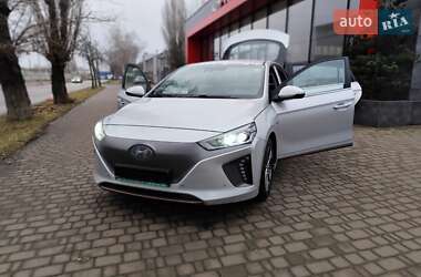 Хэтчбек Hyundai Ioniq 2017 в 