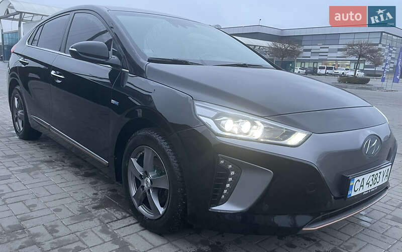 Хэтчбек Hyundai Ioniq 2017 в 