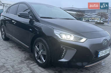 Хэтчбек Hyundai Ioniq 2017 в 