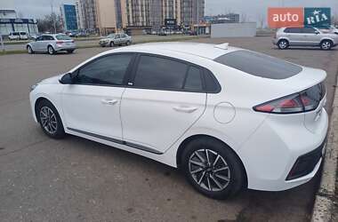 Ліфтбек Hyundai Ioniq 2021 в Черкасах