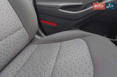 Лифтбек Hyundai Ioniq 2019 в 