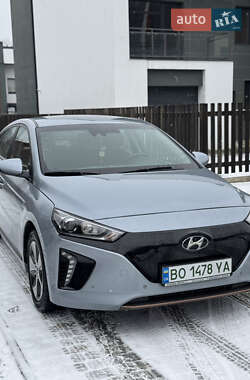 Хетчбек Hyundai Ioniq 2018 в 