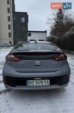 Хетчбек Hyundai Ioniq 2018 в 