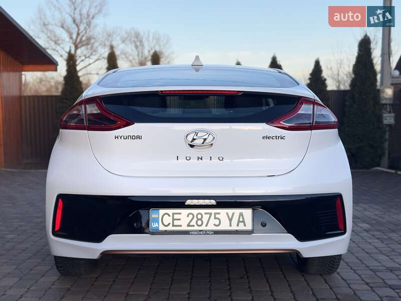 Ліфтбек Hyundai Ioniq 2019 в Чернівцях