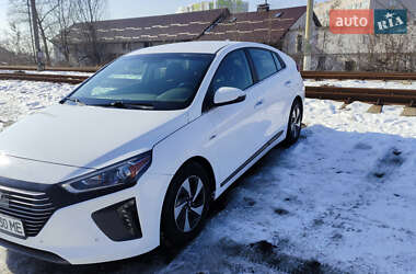 Хэтчбек Hyundai Ioniq 2017 в Киеве