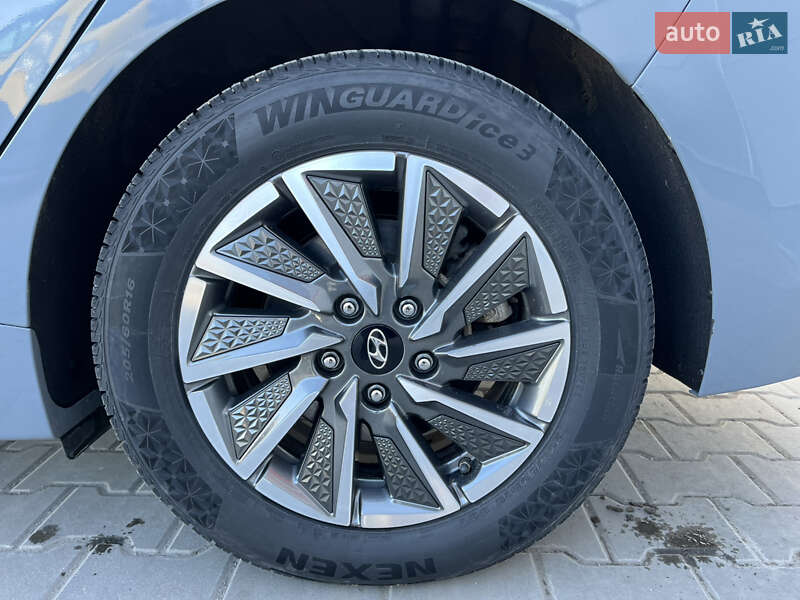 Хэтчбек Hyundai Ioniq 2019 в Немирове фото 27 Хэтчбек Hyundai Ioniq 2019 в Немирове