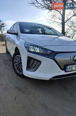 Хетчбек Hyundai Ioniq 2019 в Дніпрі