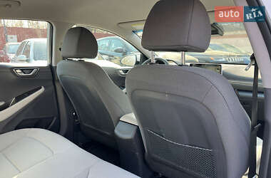 Лифтбек Hyundai Ioniq 2021 в 