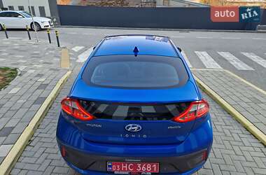 Хэтчбек Hyundai Ioniq 2017 в 