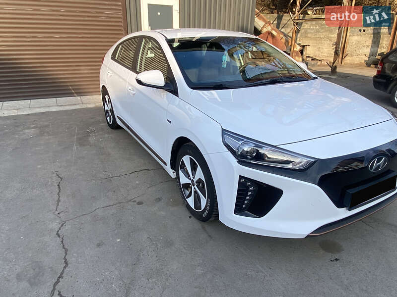 Хетчбек Hyundai Ioniq 2018 в Рівному