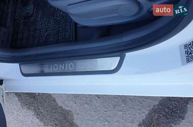 Лифтбек Hyundai Ioniq 2019 в 