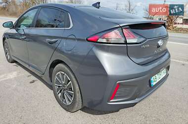 Хэтчбек Hyundai Ioniq 2019 в 