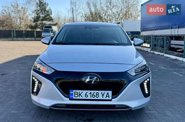 Хэтчбек Hyundai Ioniq 2018 в 