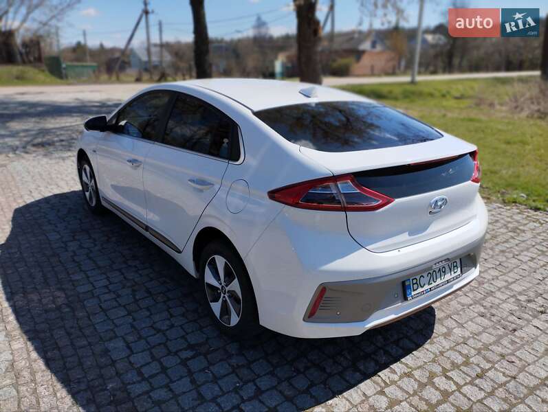 Хетчбек Hyundai Ioniq 2019 в Львові