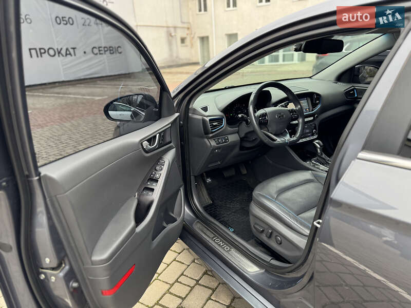 Хетчбек Hyundai Ioniq 2016 в Луцьку