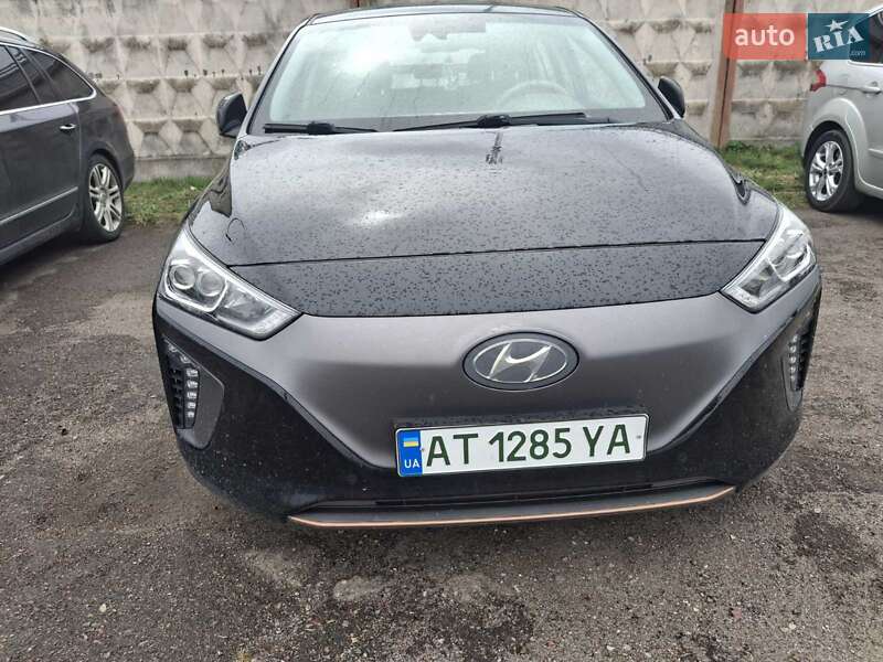 Хэтчбек Hyundai Ioniq 2017 в 