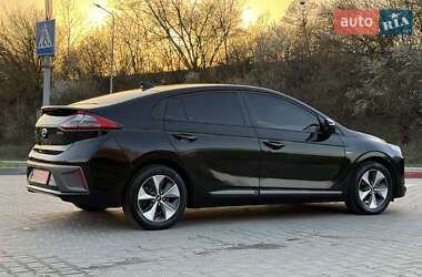 Лифтбек Hyundai Ioniq 2019 в 
