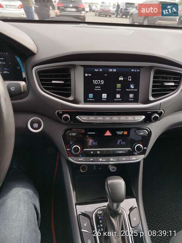 Хэтчбек Hyundai Ioniq 2018 в Обухове