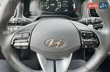 Хэтчбек Hyundai Ioniq 2016 в 