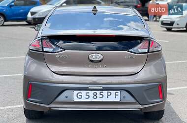 Лифтбек Hyundai Ioniq 2019 в 