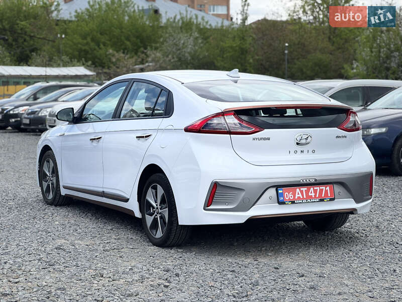 Хетчбек Hyundai Ioniq 2018 в Бердичеві