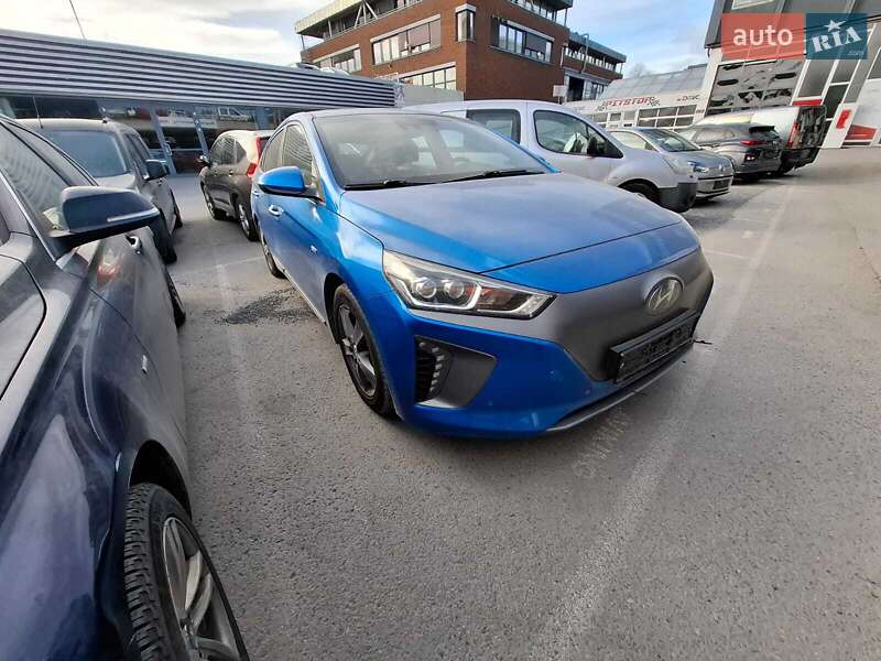 Хетчбек Hyundai Ioniq 2016 в Луцьку