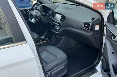 Хэтчбек Hyundai Ioniq 2018 в 