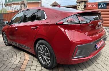 Ліфтбек Hyundai Ioniq 2019 в 