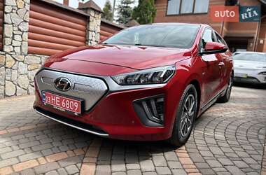 Ліфтбек Hyundai Ioniq 2019 в 