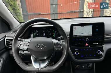 Ліфтбек Hyundai Ioniq 2019 в 