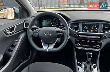 Ліфтбек Hyundai Ioniq 2019 в 