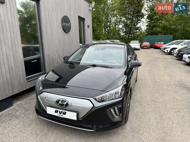 Хетчбек Hyundai Ioniq 2019 в 