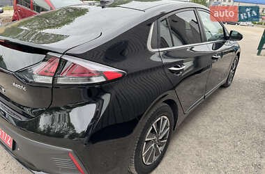 Хетчбек Hyundai Ioniq 2019 в 