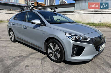 Хэтчбек Hyundai Ioniq 2018 в 
