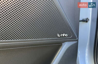 Хэтчбек Hyundai Ioniq 2018 в 