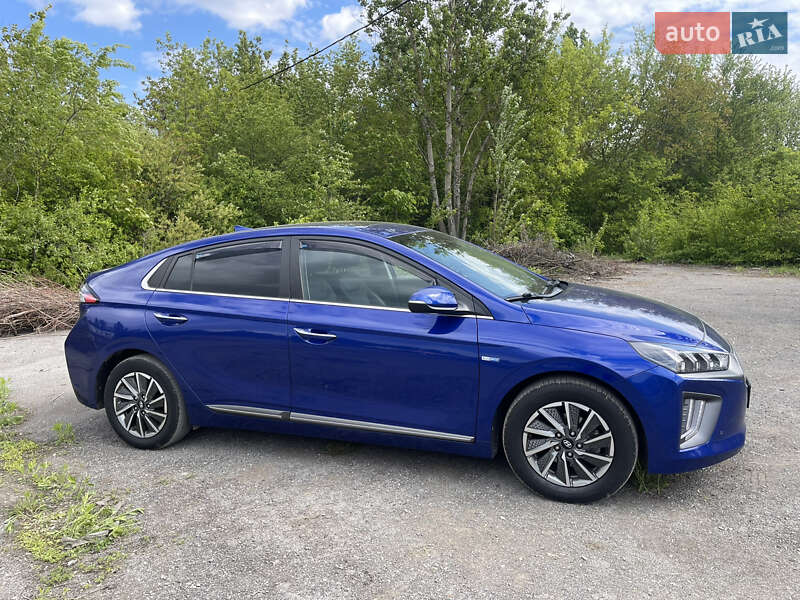 Ліфтбек Hyundai Ioniq 2020 в Тернополі