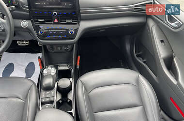 Лифтбек Hyundai Ioniq 2020 в 