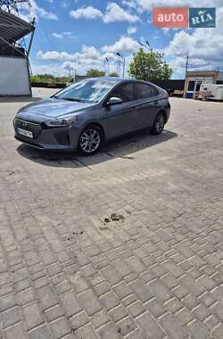 Хэтчбек Hyundai Ioniq 2019 в 